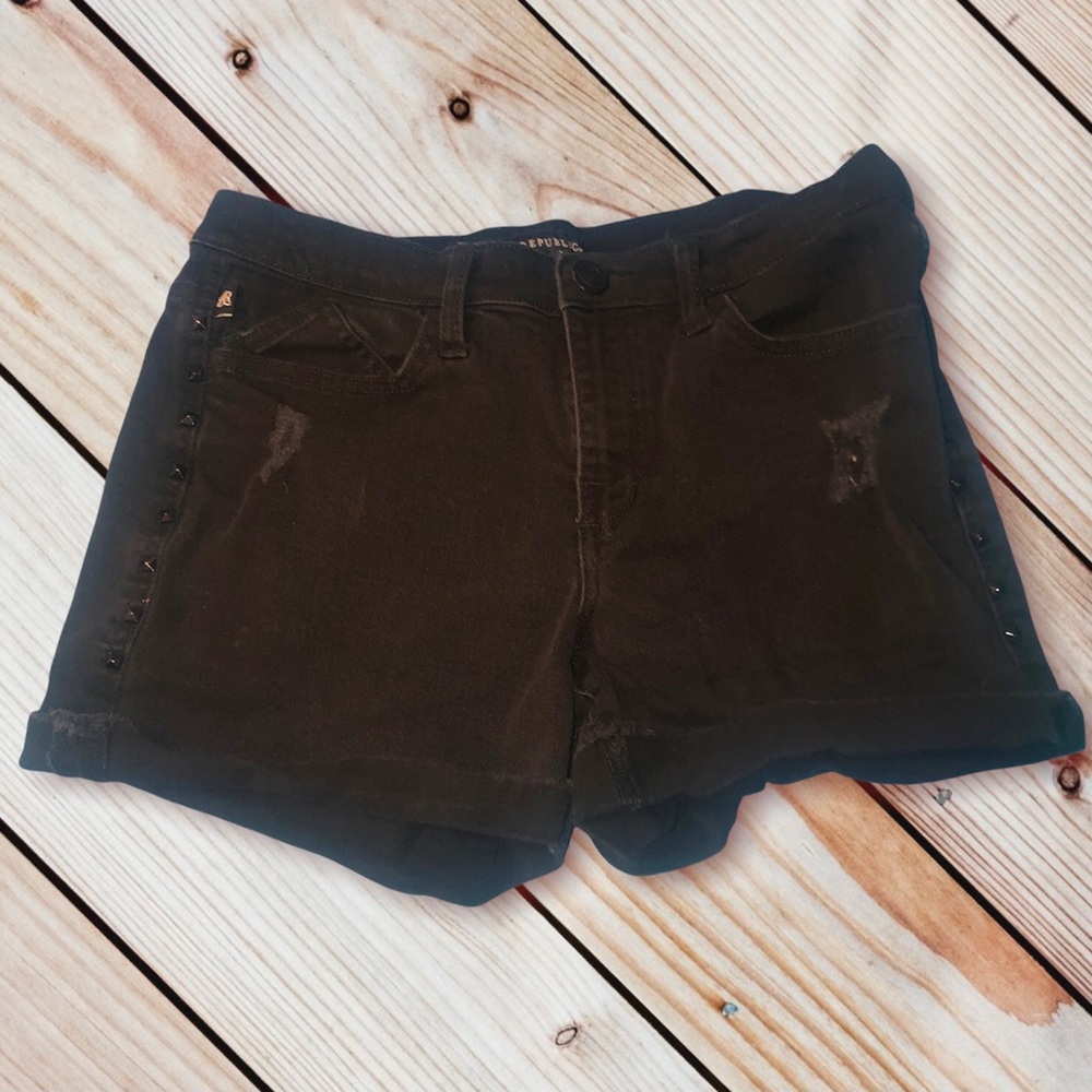 🛍 3 for $15 Rock&Republic distressed black cut-off shorts